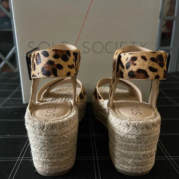 Sole Society Leopard Print Women's Sandals - Picture 3 of 8